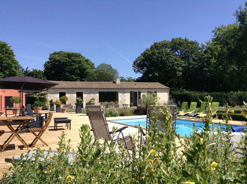 La Grange D'Aunis Bed & Breakfast Aigrefeuille-dʼAunis Eksteriør bilde