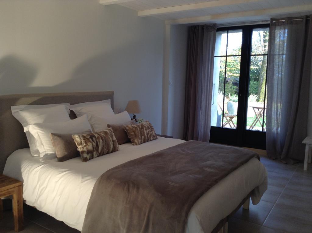 La Grange D'Aunis Bed & Breakfast Aigrefeuille-dʼAunis Rom bilde